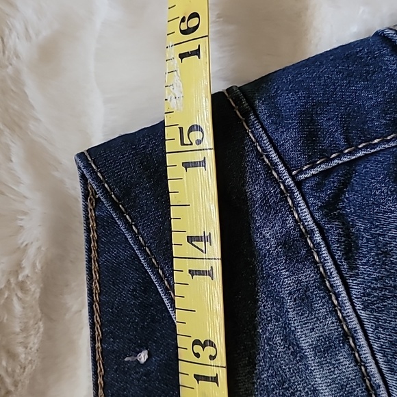 Ultimate Butt Lift Denim - Picture 11 of 12